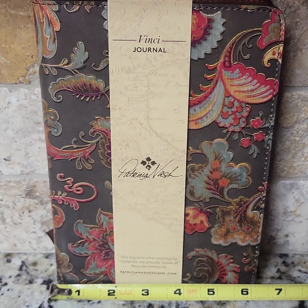 Patricia Nash Vinci Journal